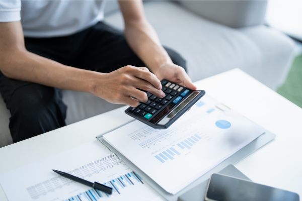 How to Price Custom Orders for Maximum Profit (Without Underselling Yourself)